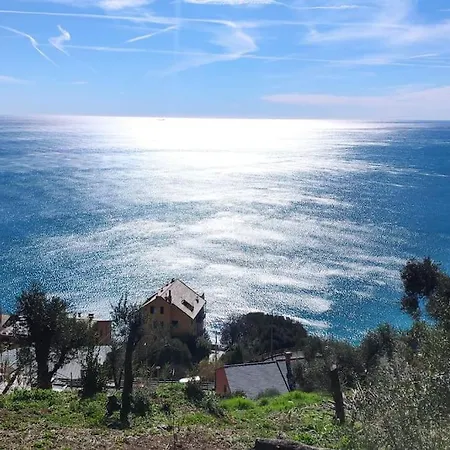 Apartment La Mansarda Di Crevari Genoa