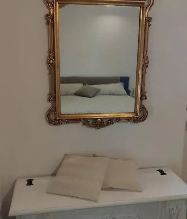 Apartment La Mansarda Di Crevari Genoa